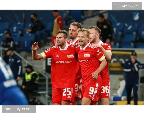 柏林联0-0闷平弗赖堡,激烈对抗下双方转换成功率均不足三成 柏林联0-0闷平弗赖堡,激烈对抗下双方转换成功率均不足三成